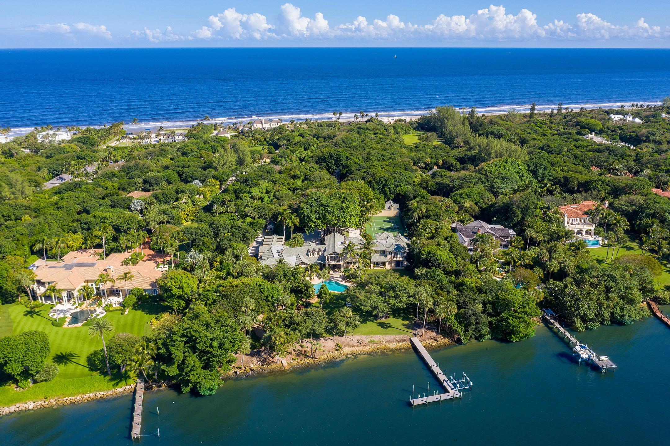 JUPITER ISLAND - Residential