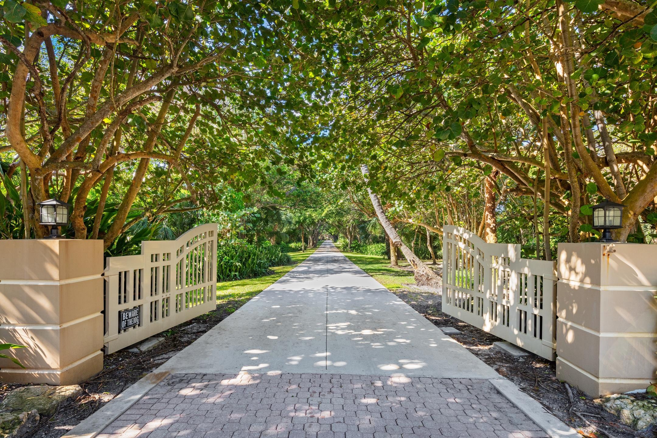 JUPITER ISLAND - Residential