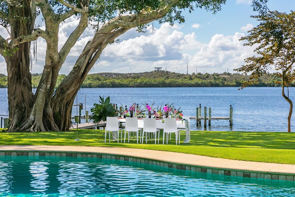 JUPITER ISLAND - Residential