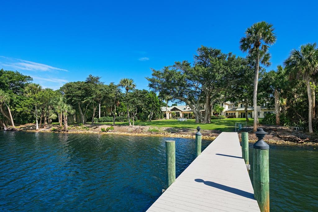 JUPITER ISLAND - Residential