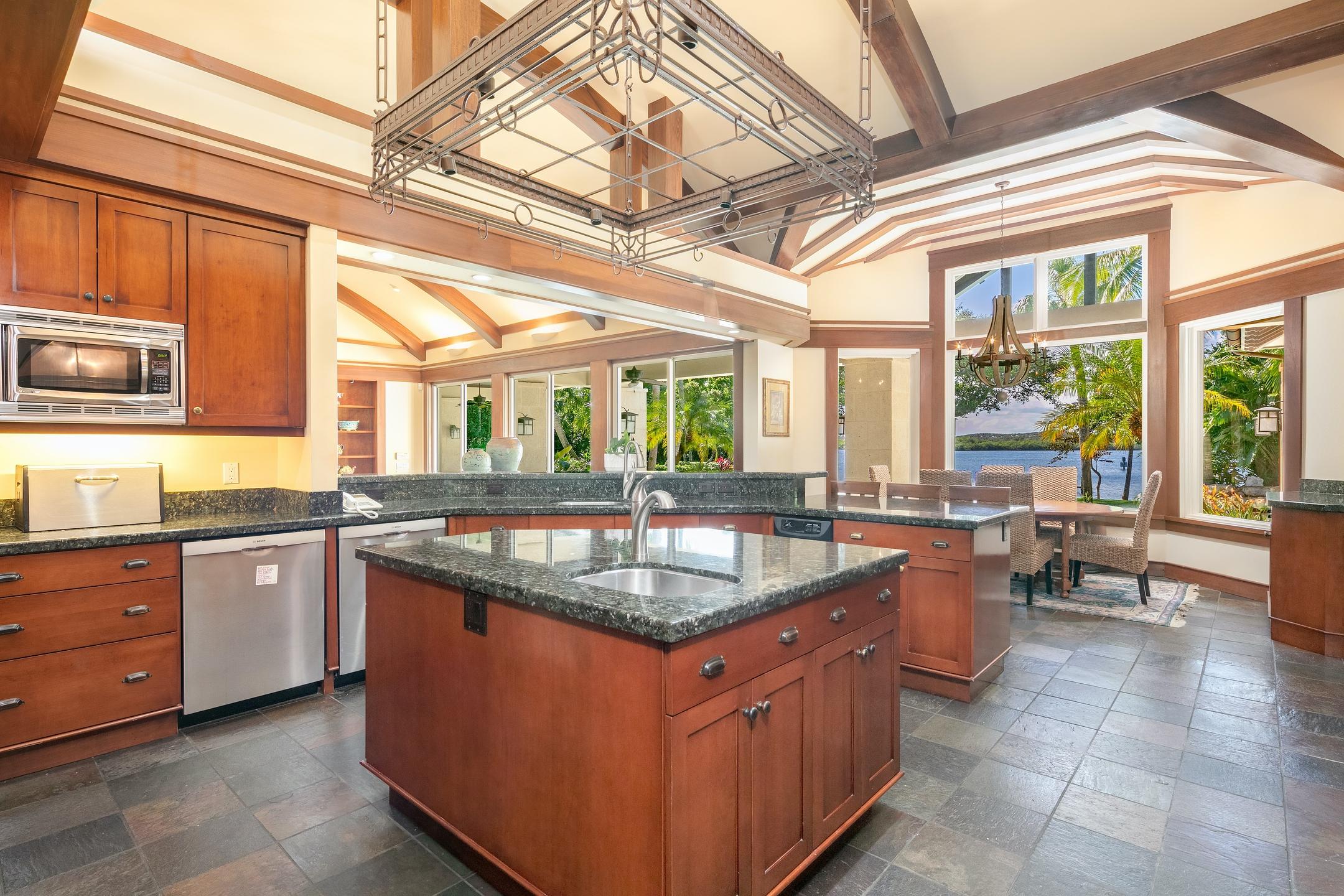 JUPITER ISLAND - Residential