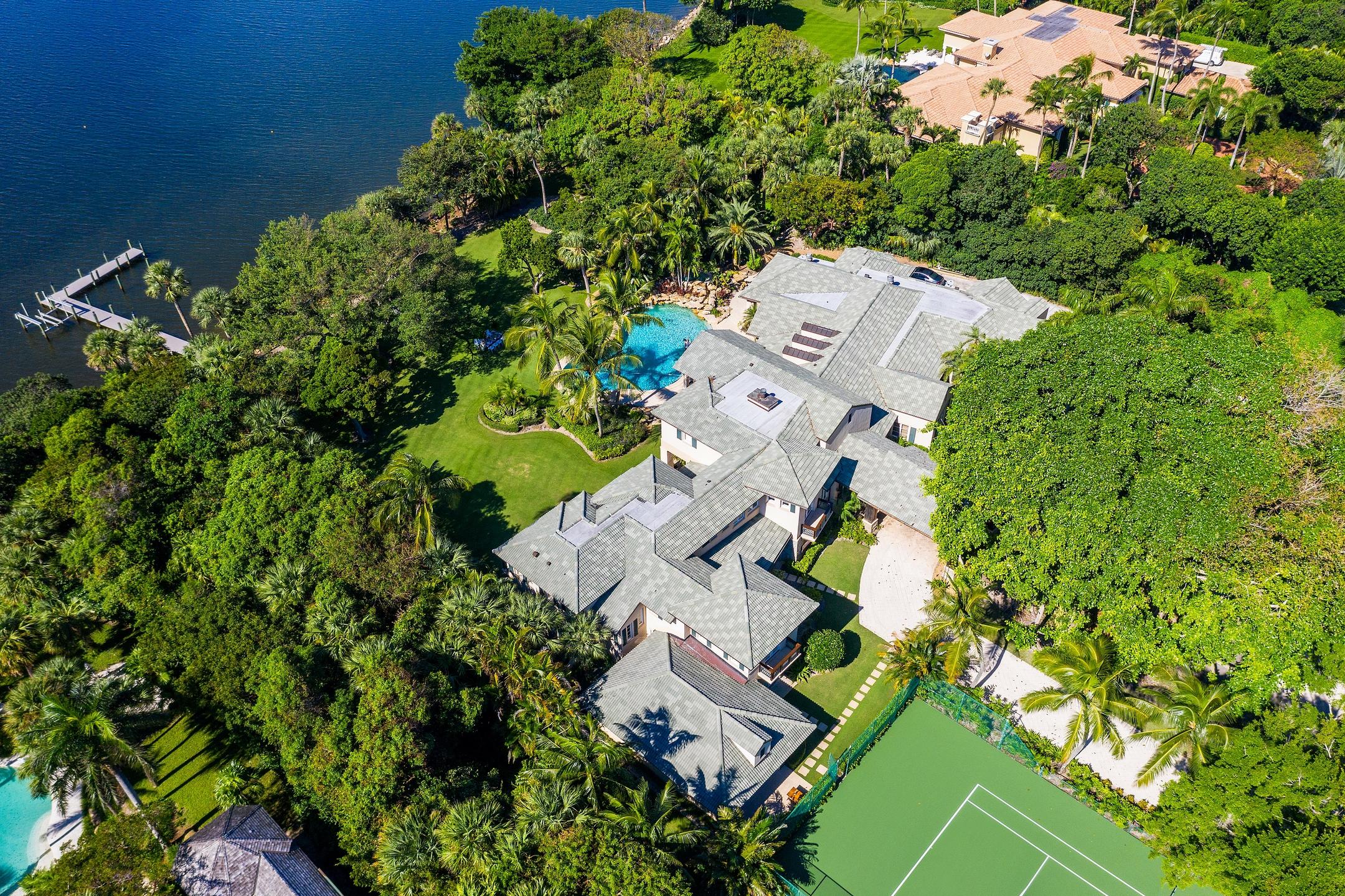 JUPITER ISLAND - Residential