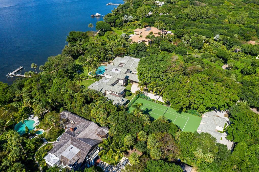 JUPITER ISLAND - Residential