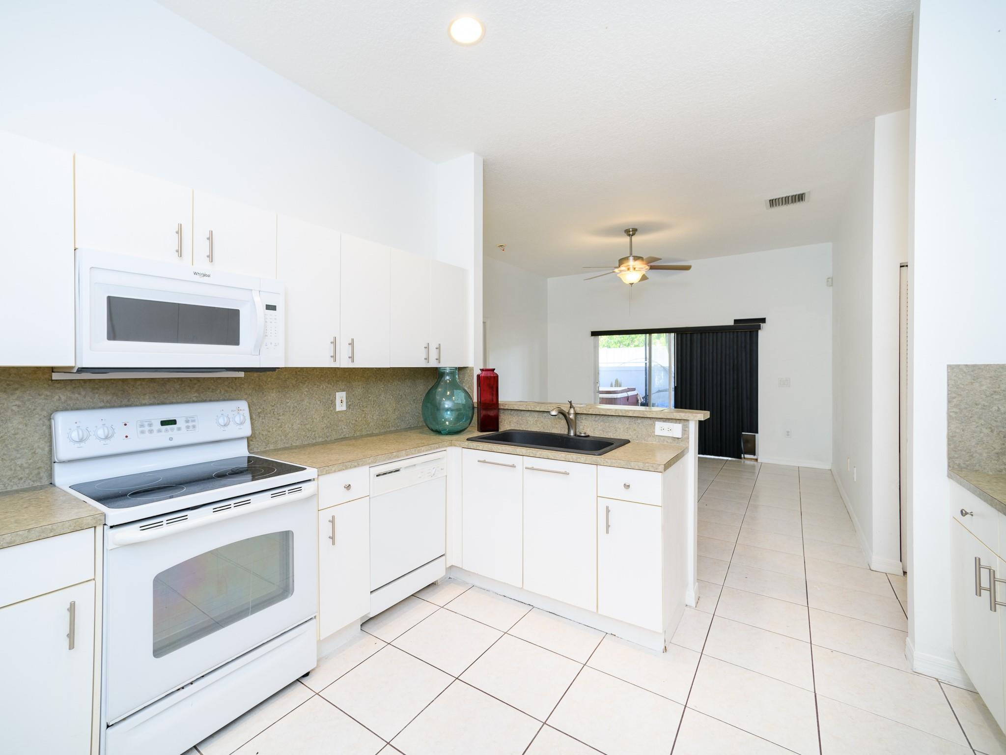 Pod 13 At Monarch Lakes 1 - Residential Lease