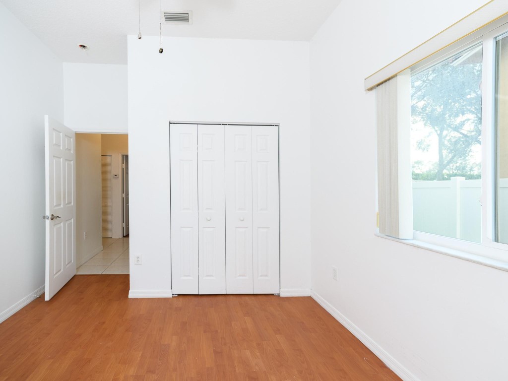 Pod 13 At Monarch Lakes 1 - Residential Lease