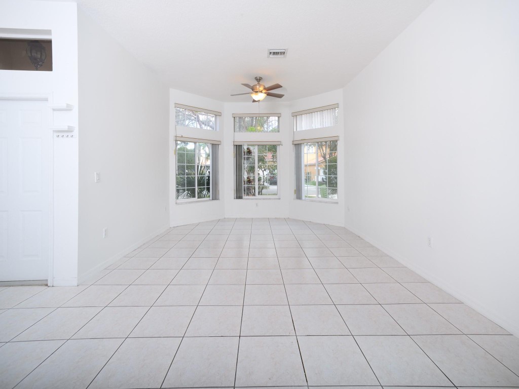 Pod 13 At Monarch Lakes 1 - Residential Lease