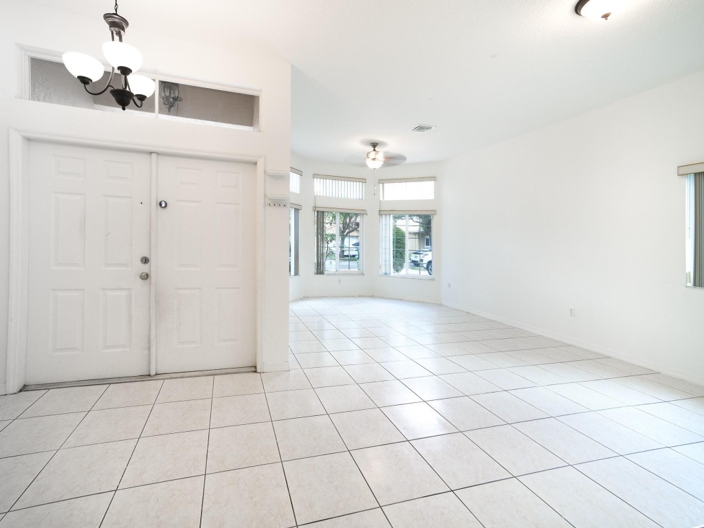 Pod 13 At Monarch Lakes 1 - Residential Lease