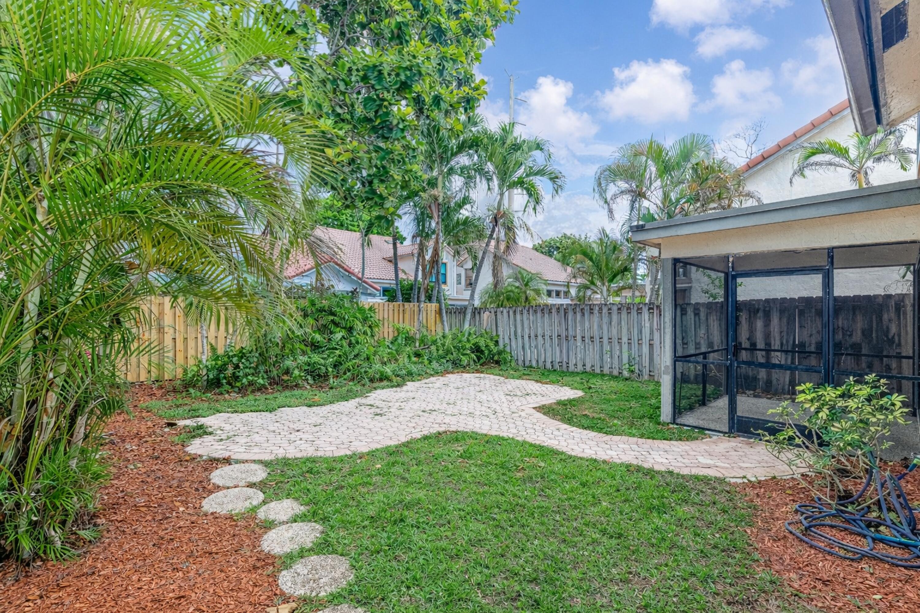 WIMBLEDON VILLAS OF VIA VERDE - Residential Lease