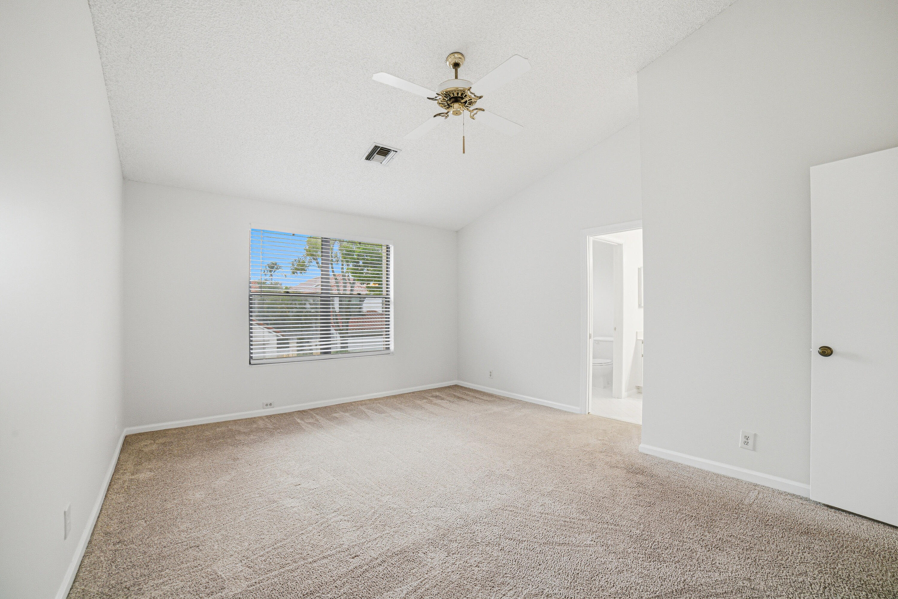 WIMBLEDON VILLAS OF VIA VERDE - Residential Lease