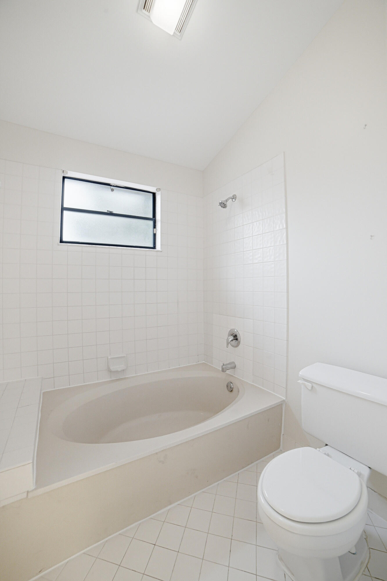 WIMBLEDON VILLAS OF VIA VERDE - Residential Lease