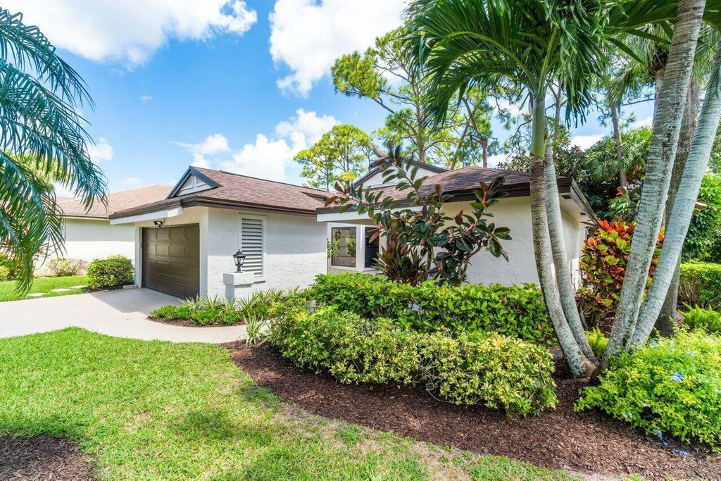 Photo of 13296 Touchstone Court, West Palm Beach, FL 33418 (MLS # R10919341)