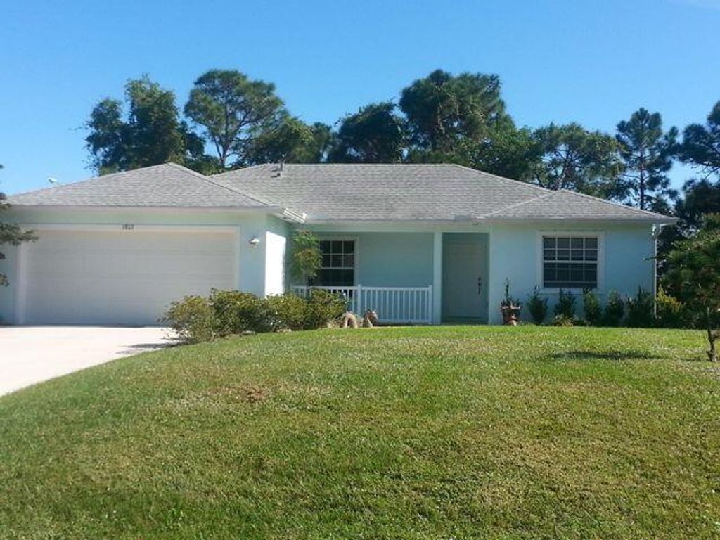 Photo of 5803 SE Wesley Avenue, Stuart, FL 34997 (MLS # R10795663)