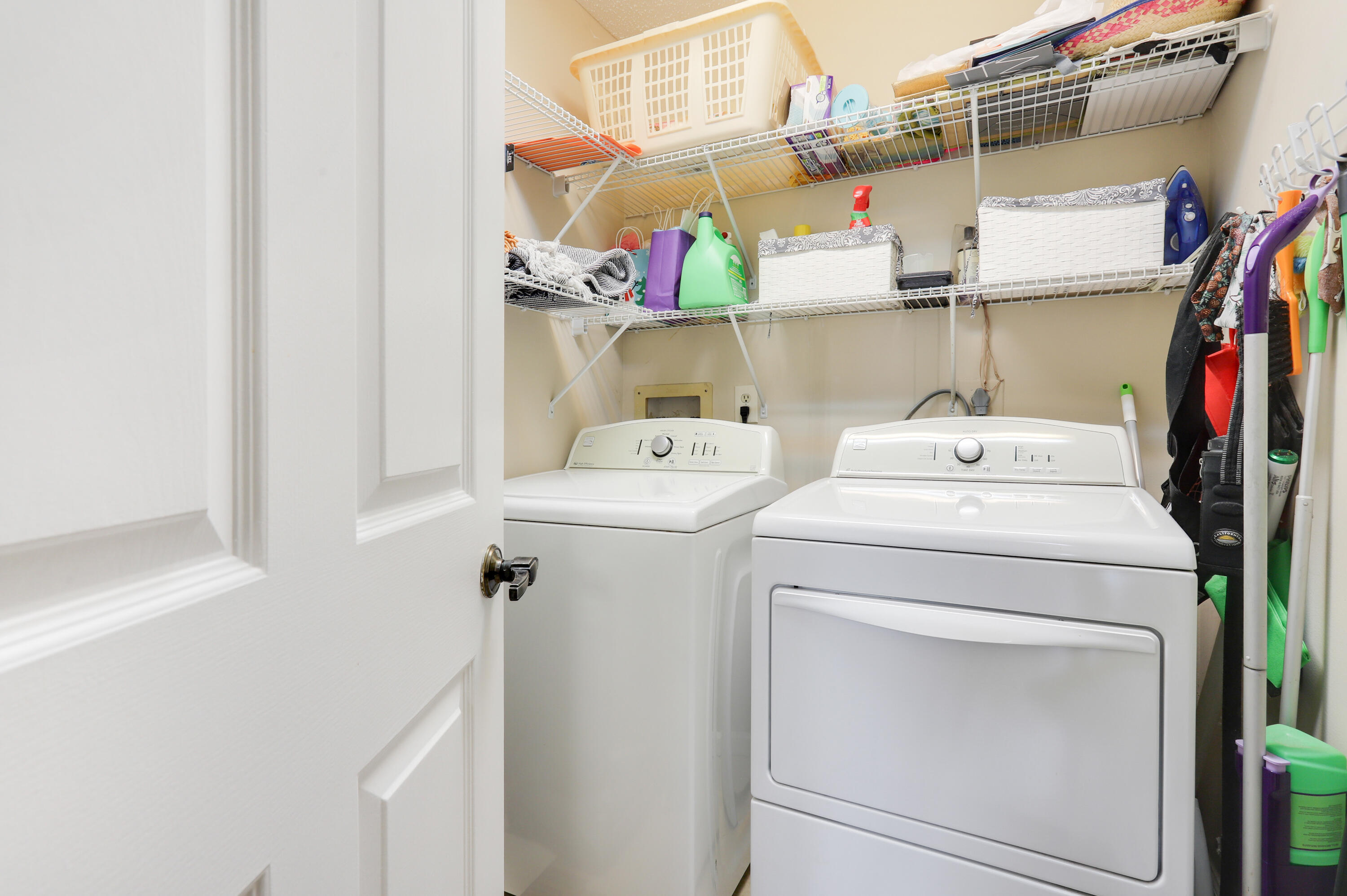 PGA RESORT COMMUNITY PL OF WINDERMERE UNIT 2 - Residential Lease