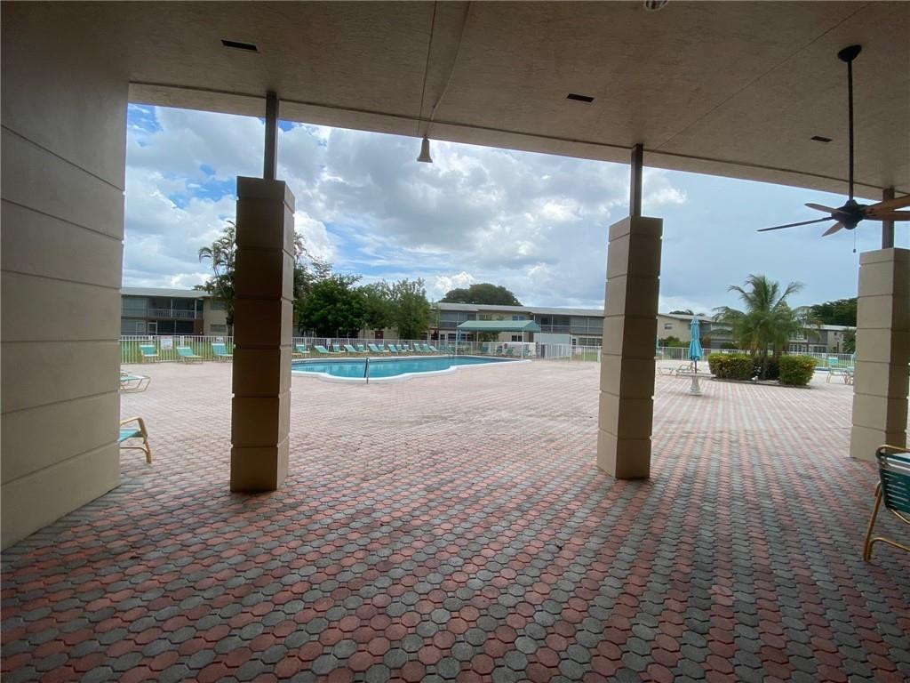 ORIOLE GARDENS 1 - Residential