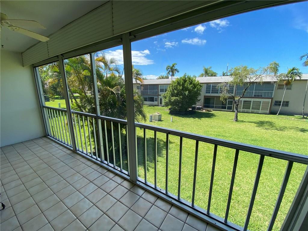 ORIOLE GARDENS 1 - Residential