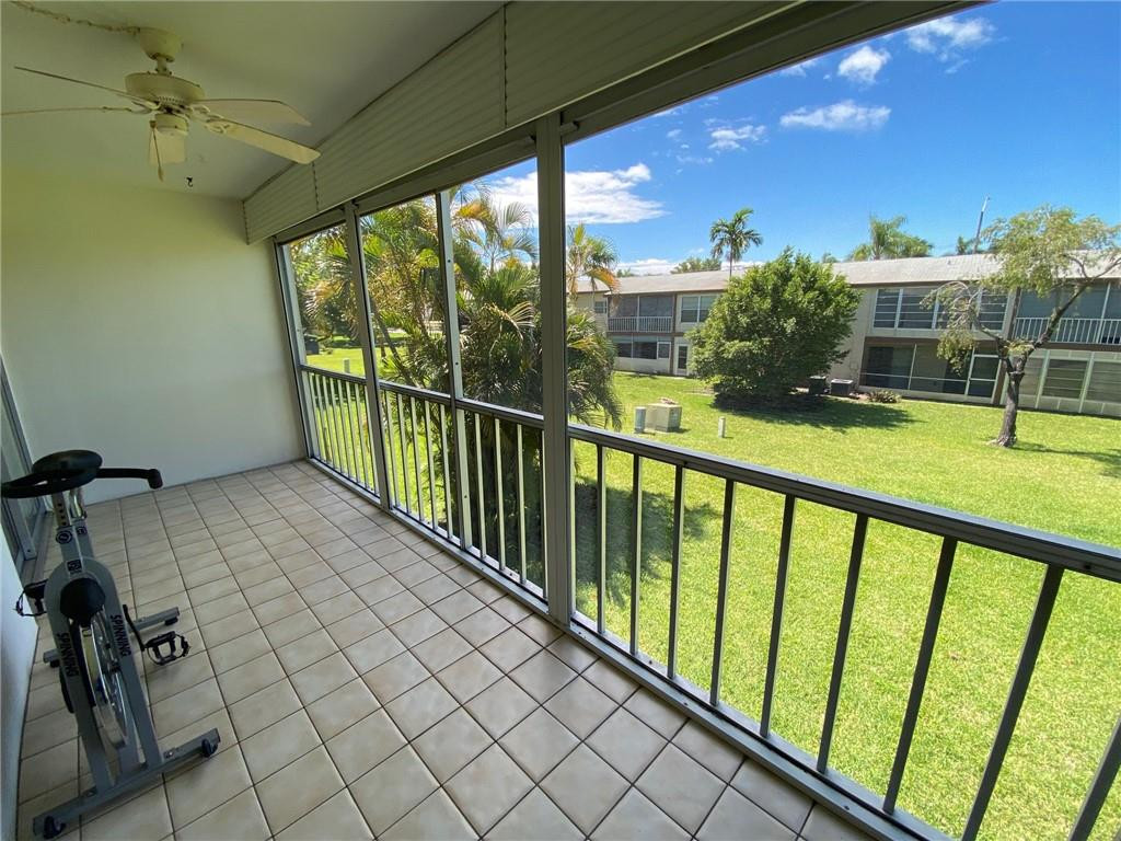 ORIOLE GARDENS 1 - Residential