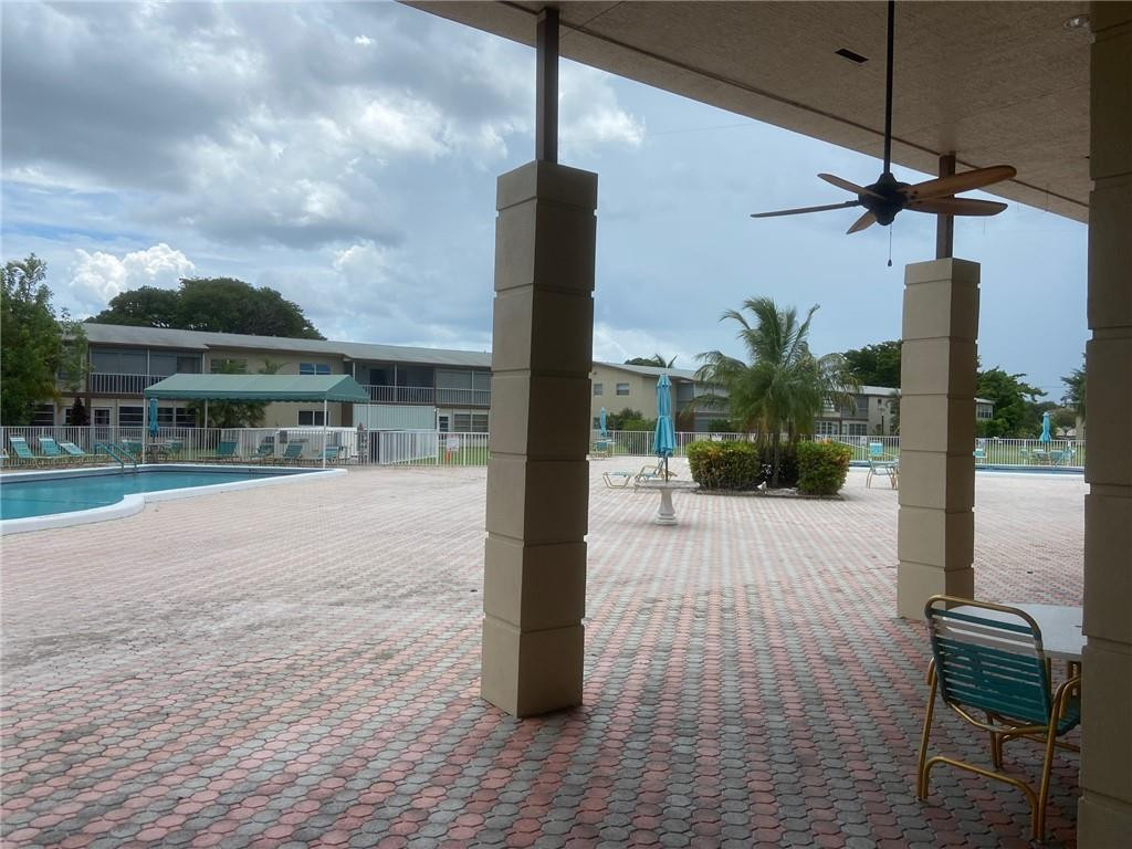 ORIOLE GARDENS 1 - Residential