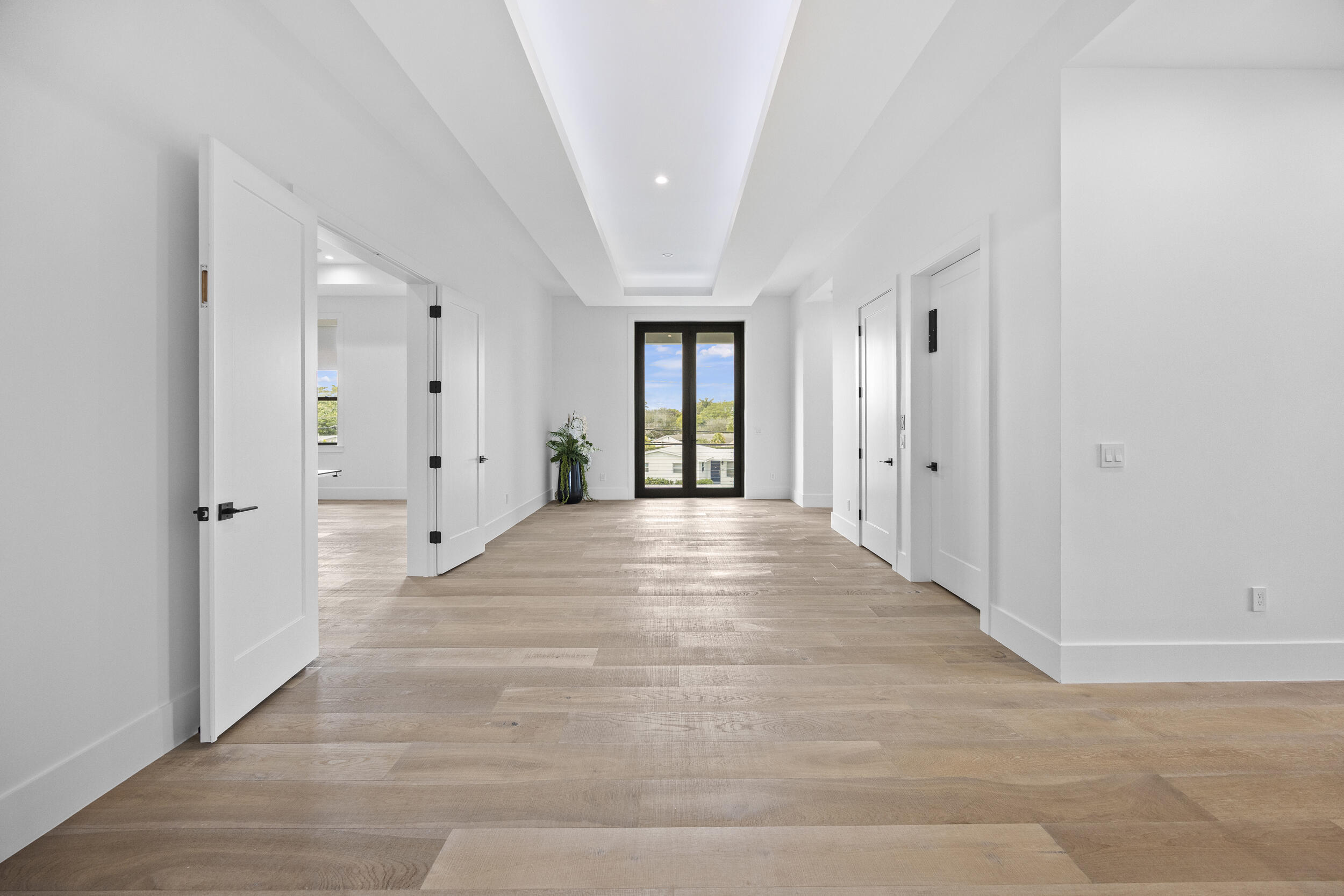 NORTH PALM BEACH VILLAGE OF 6 - Residential