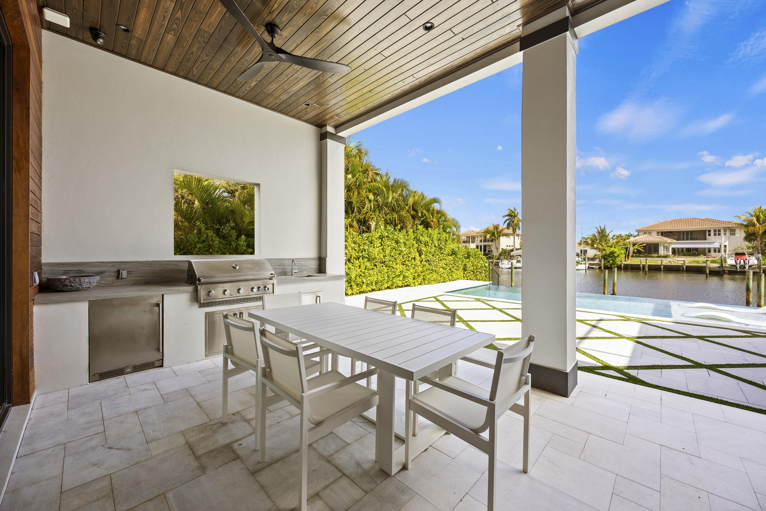 NORTH PALM BEACH VILLAGE OF 6 - Residential