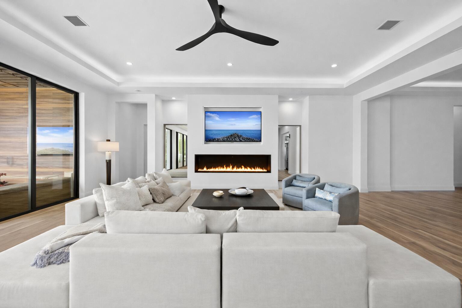 NORTH PALM BEACH VILLAGE OF 6 - Residential