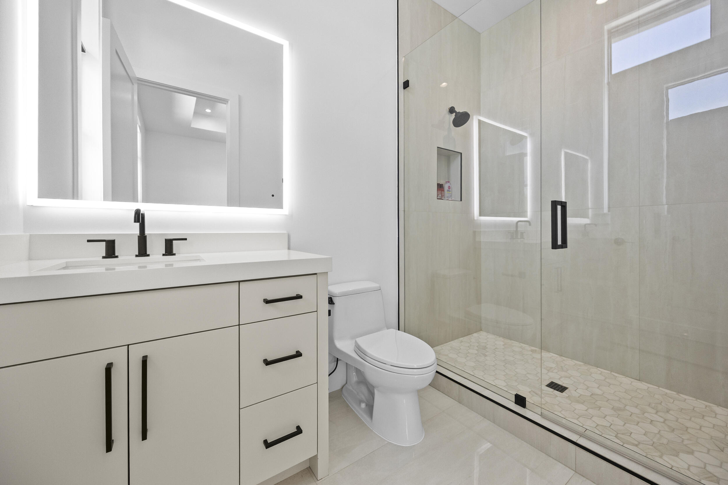 NORTH PALM BEACH VILLAGE OF 6 - Residential