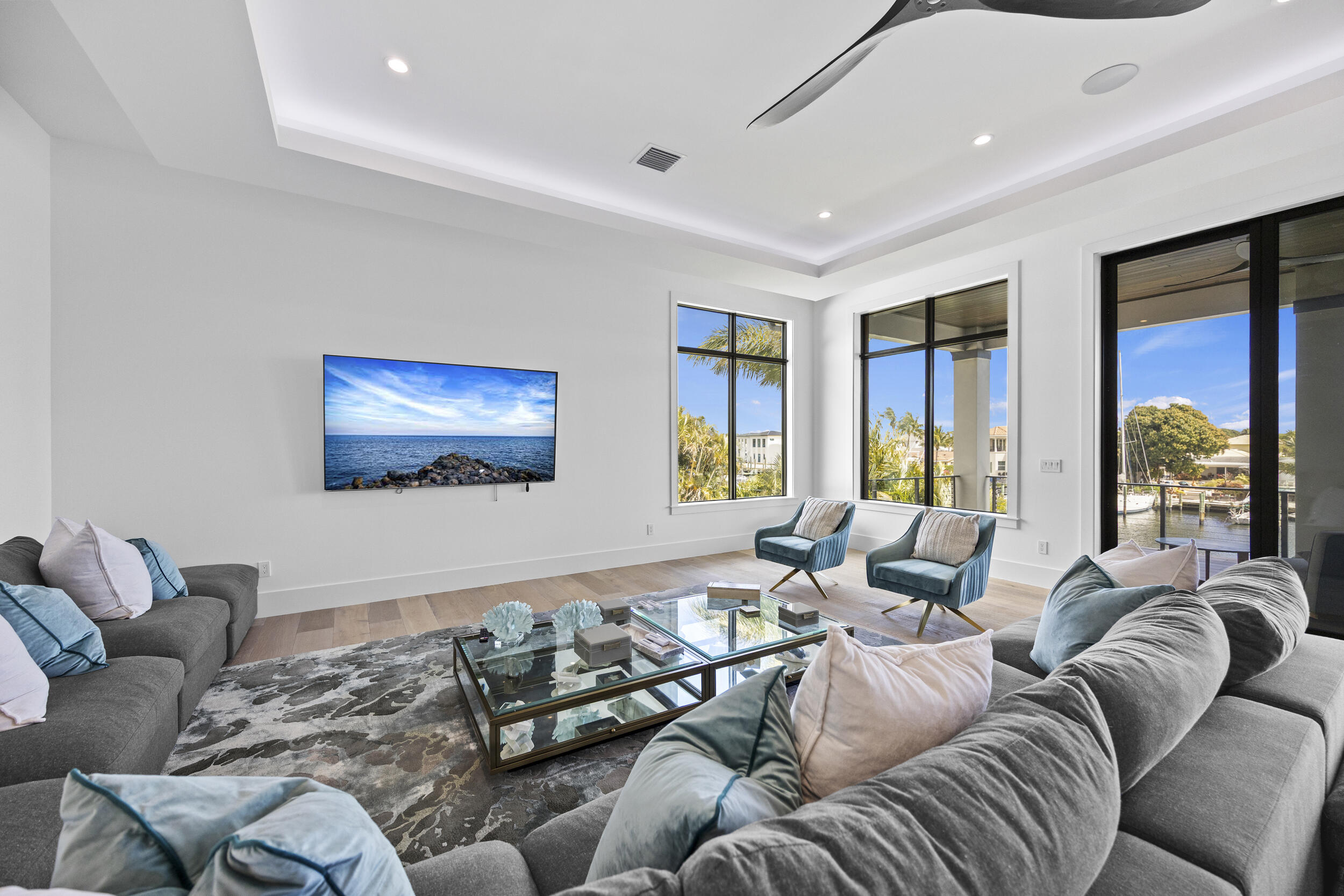 NORTH PALM BEACH VILLAGE OF 6 - Residential