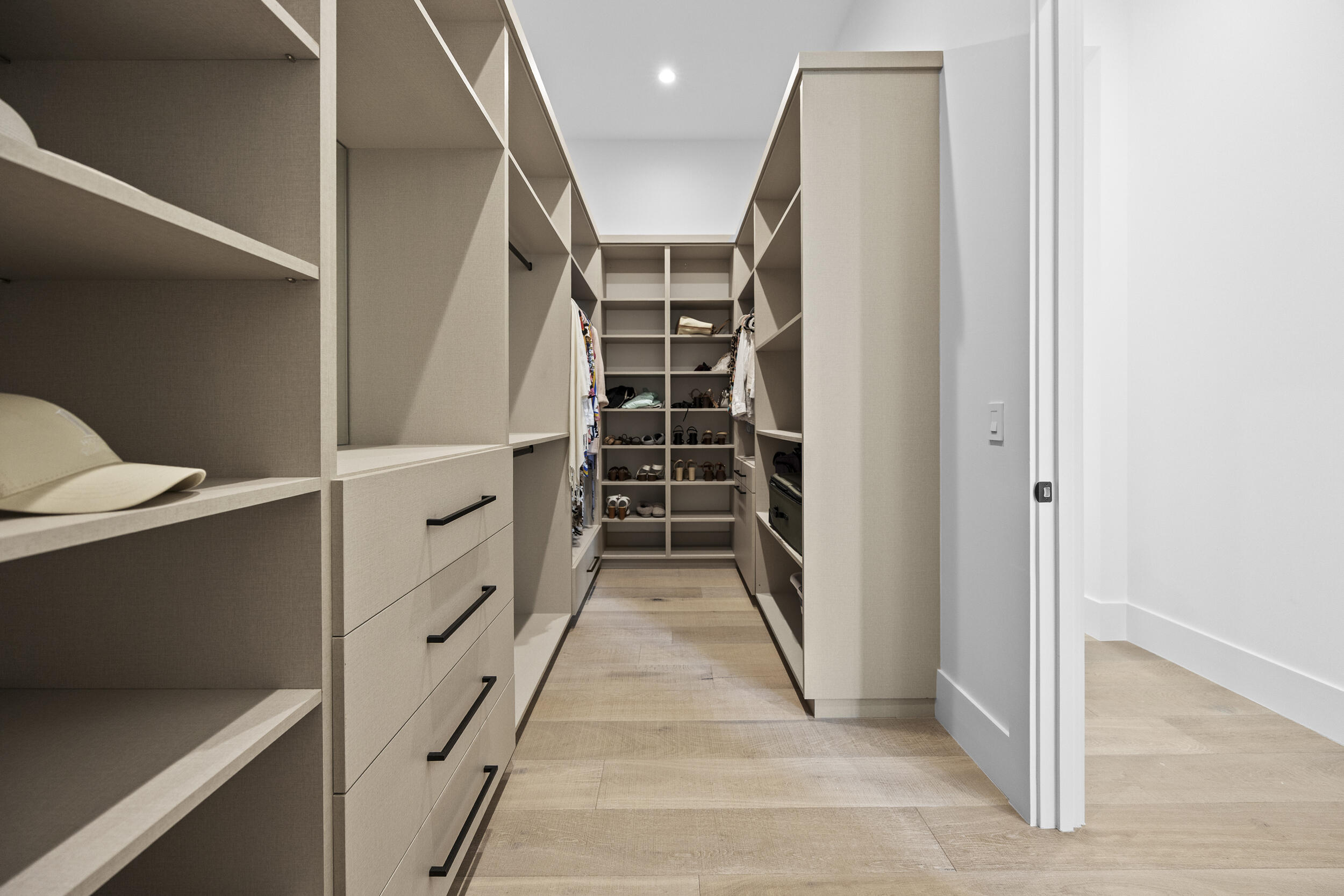 NORTH PALM BEACH VILLAGE OF 6 - Residential