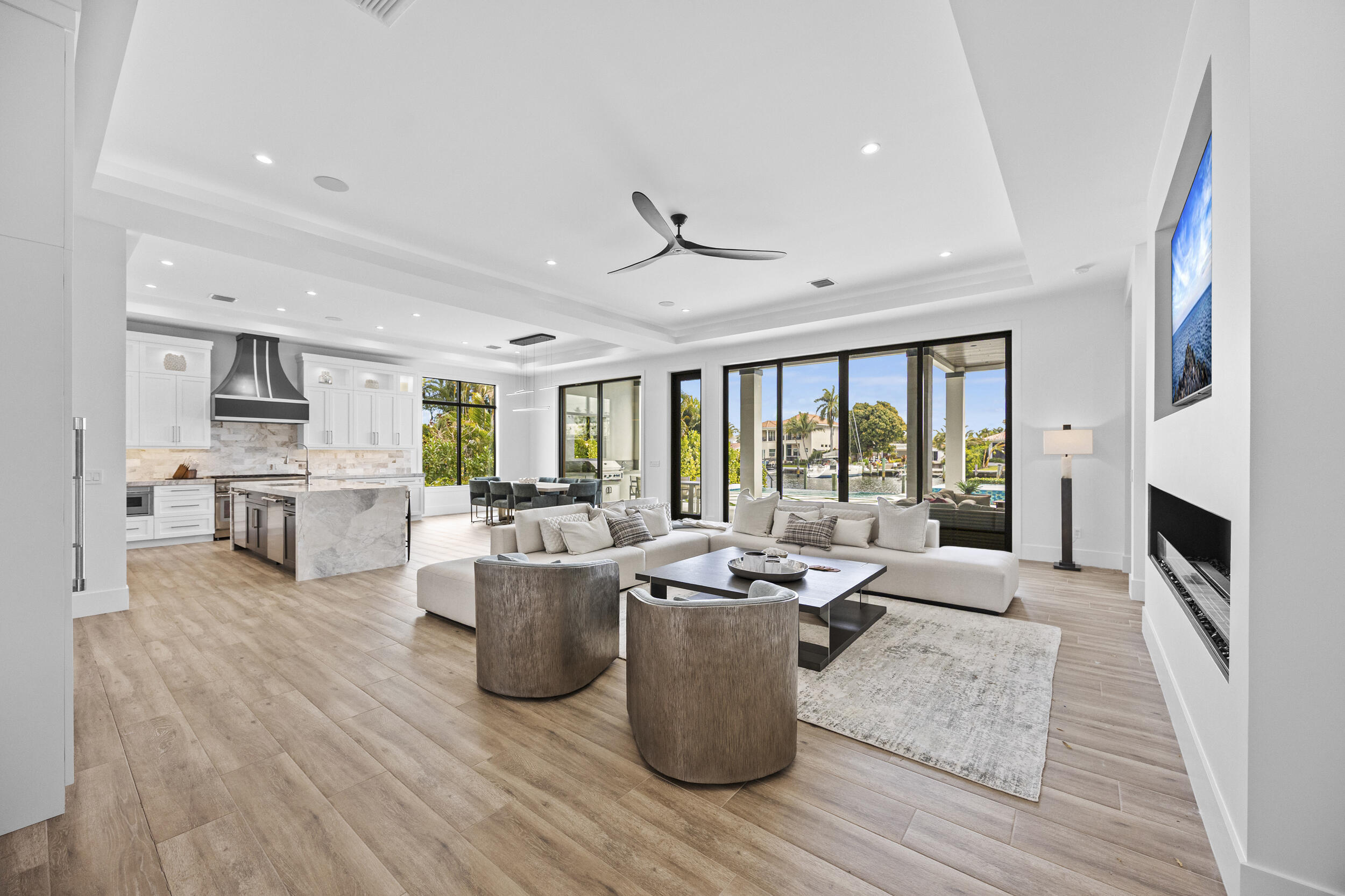 NORTH PALM BEACH VILLAGE OF 6 - Residential