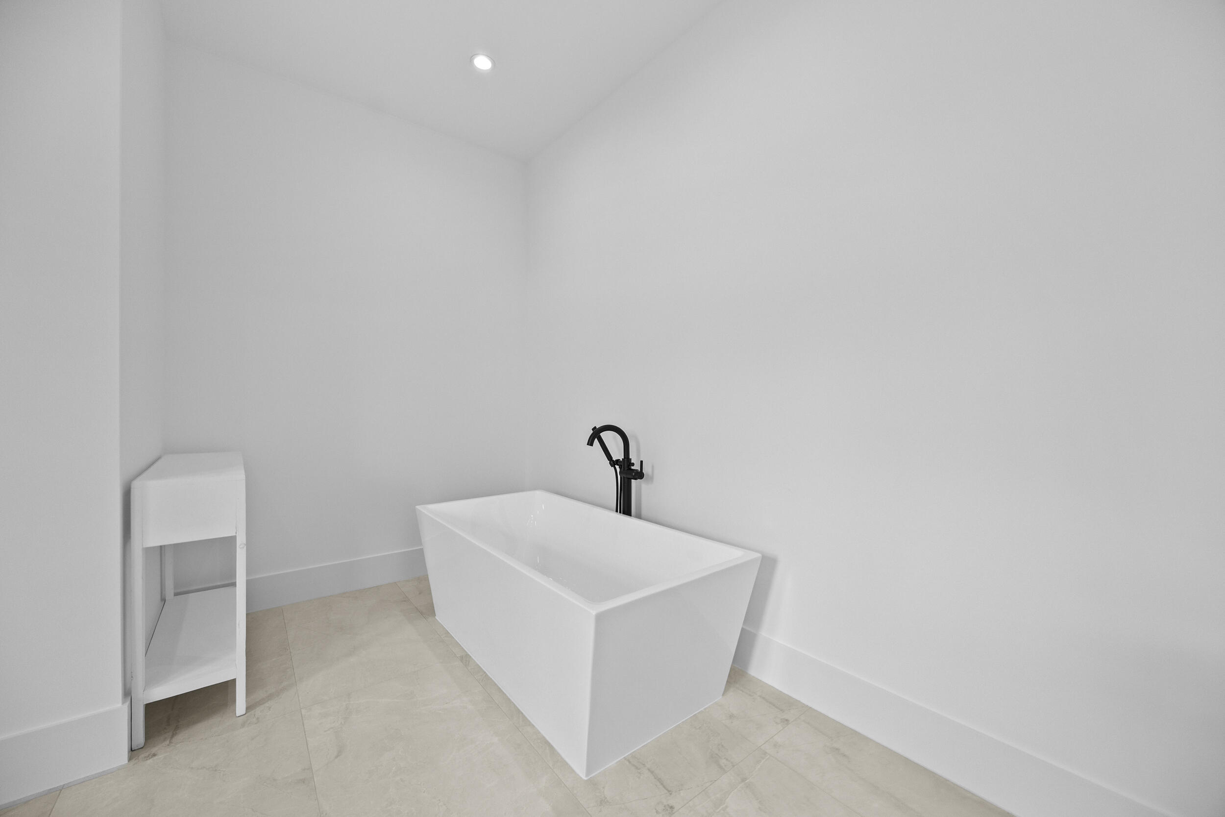 NORTH PALM BEACH VILLAGE OF 6 - Residential