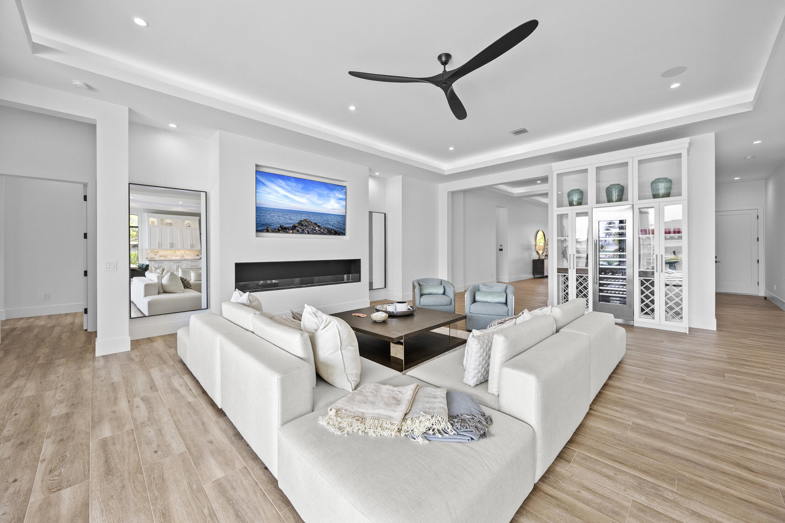 NORTH PALM BEACH VILLAGE OF 6 - Residential