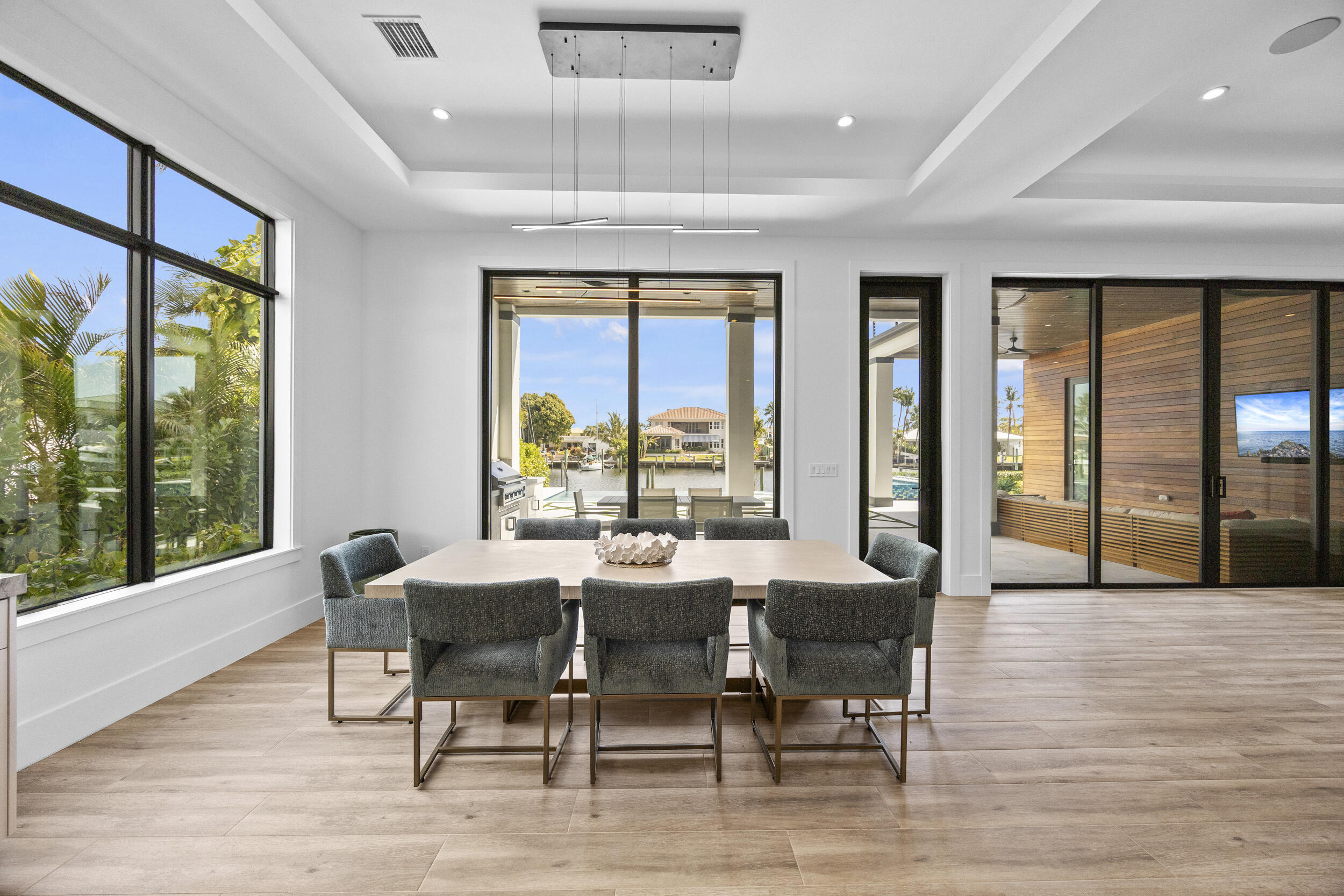 NORTH PALM BEACH VILLAGE OF 6 - Residential