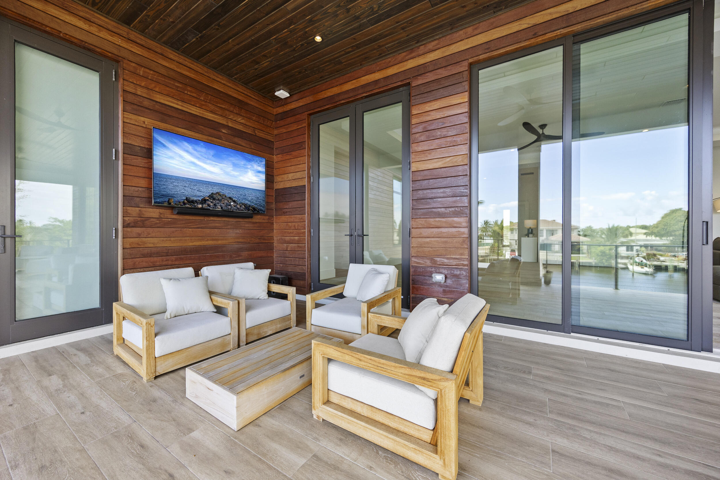 NORTH PALM BEACH VILLAGE OF 6 - Residential