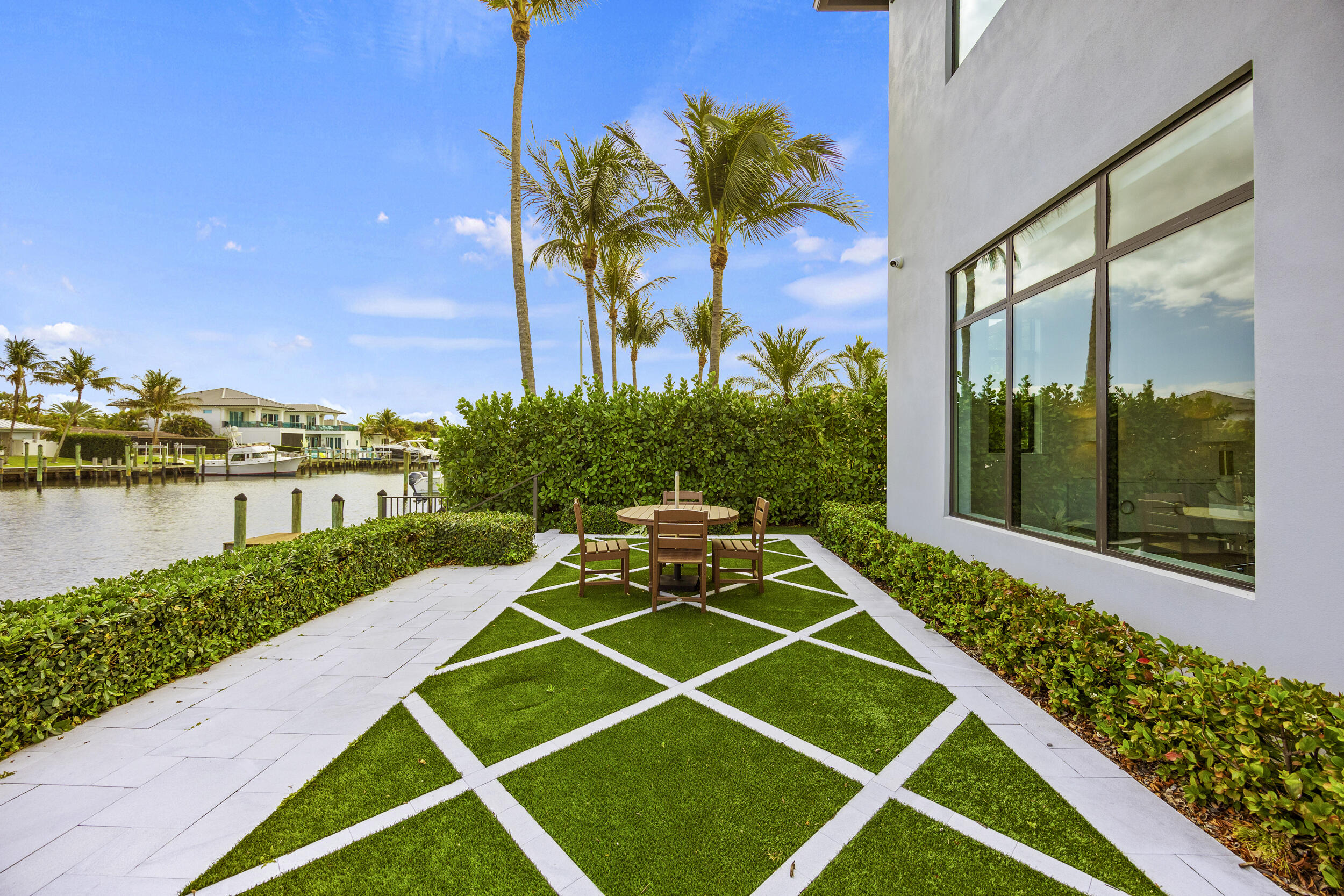 NORTH PALM BEACH VILLAGE OF 6 - Residential