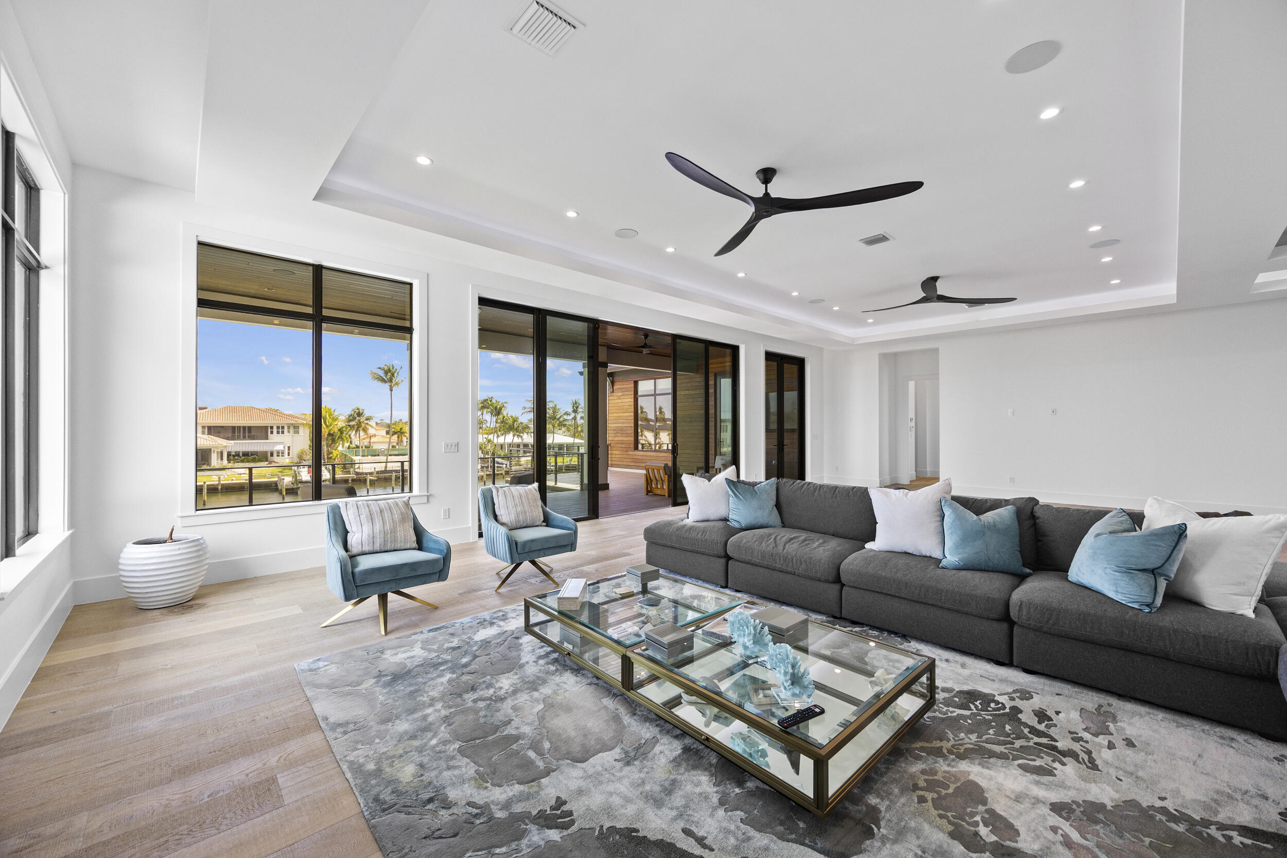 NORTH PALM BEACH VILLAGE OF 6 - Residential