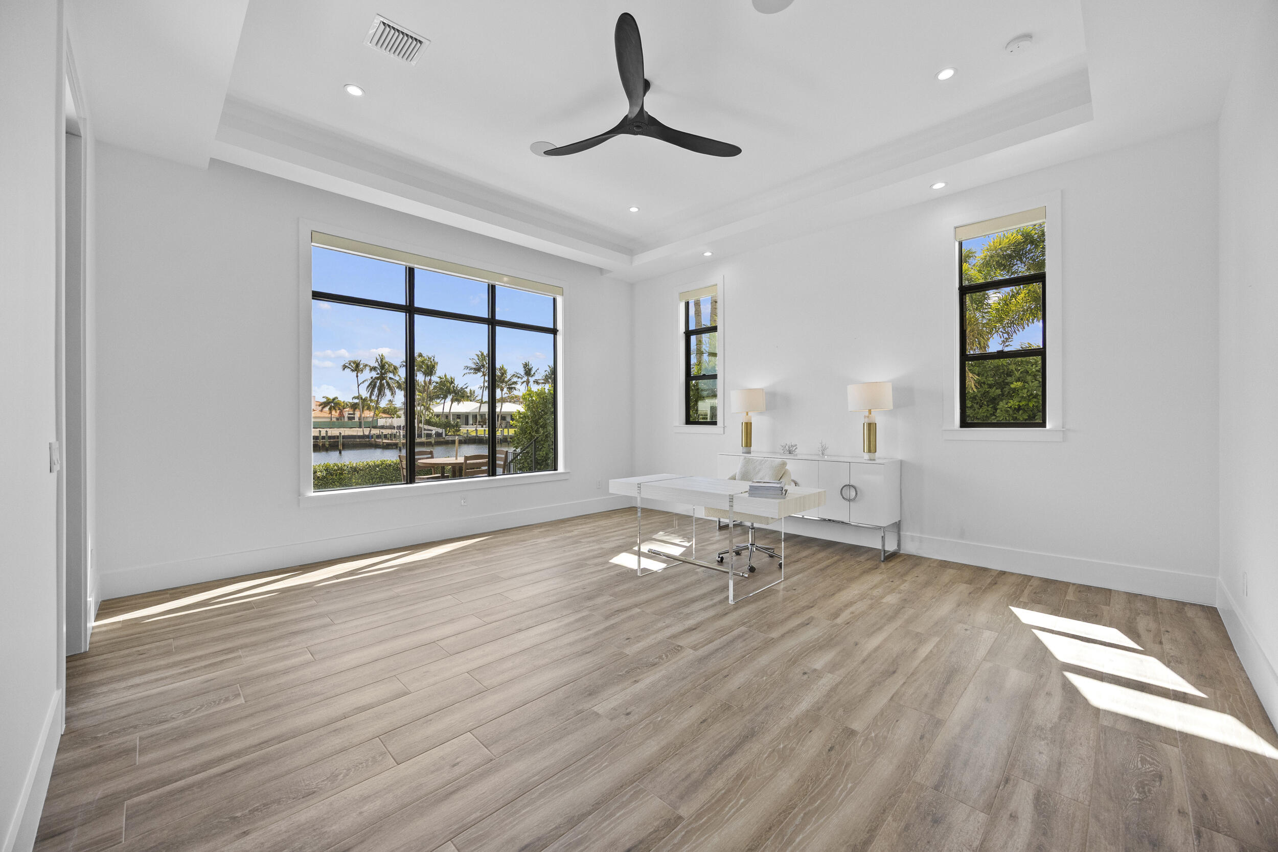 NORTH PALM BEACH VILLAGE OF 6 - Residential