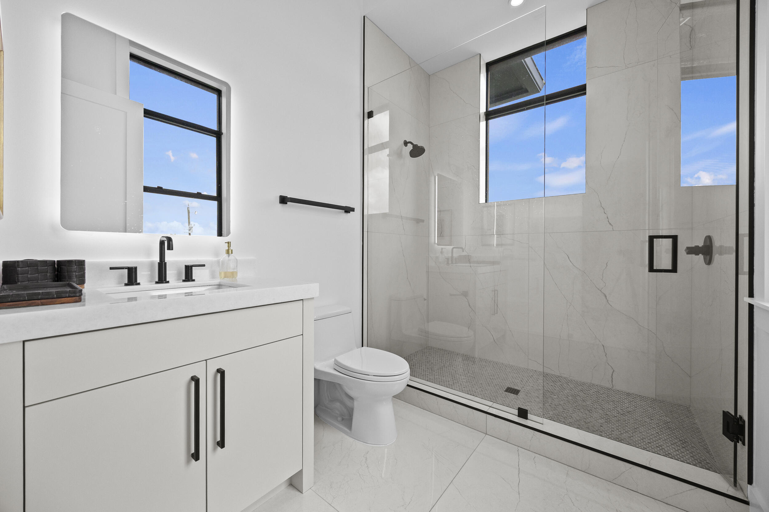 NORTH PALM BEACH VILLAGE OF 6 - Residential