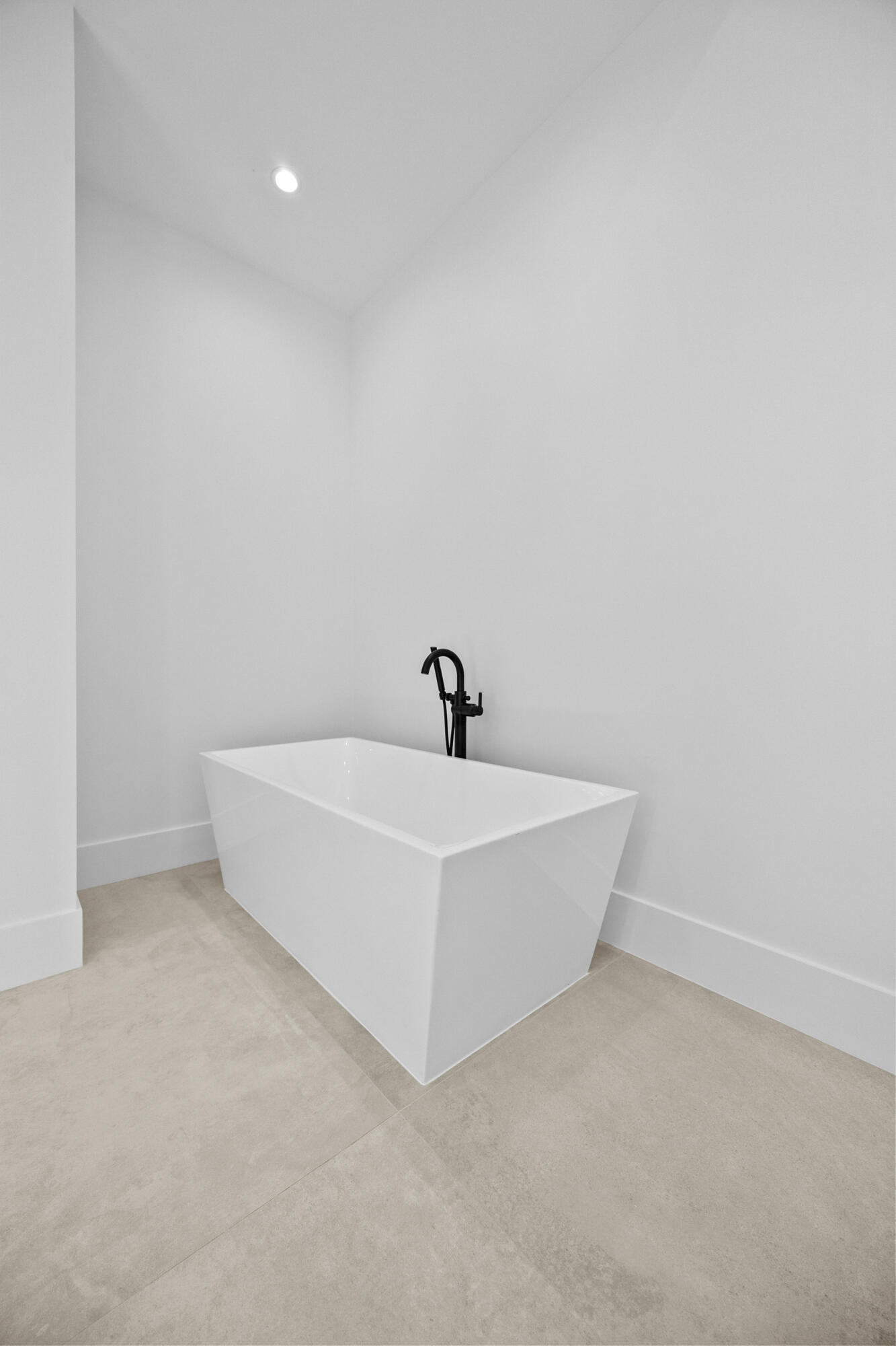 NORTH PALM BEACH VILLAGE OF 6 - Residential