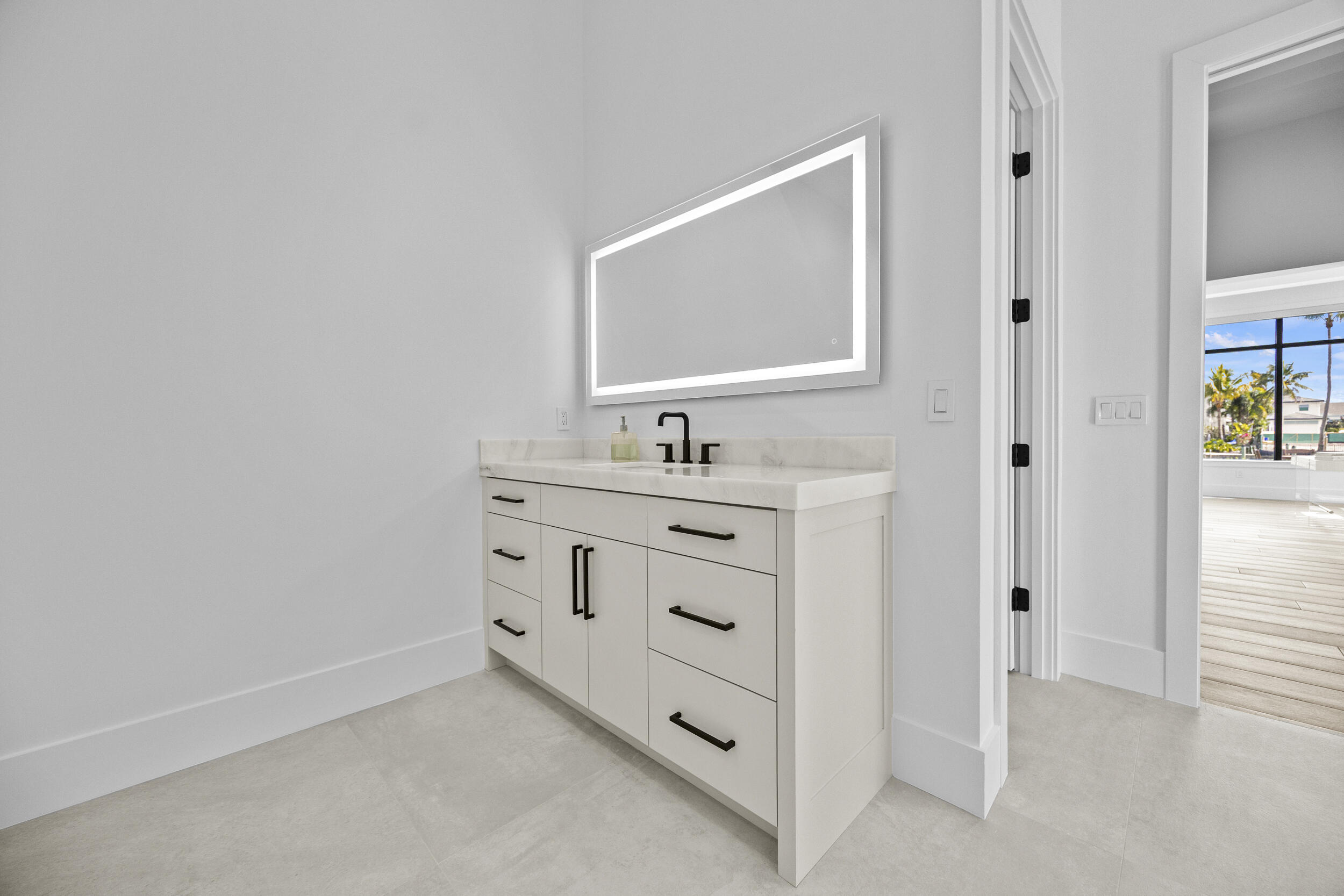 NORTH PALM BEACH VILLAGE OF 6 - Residential