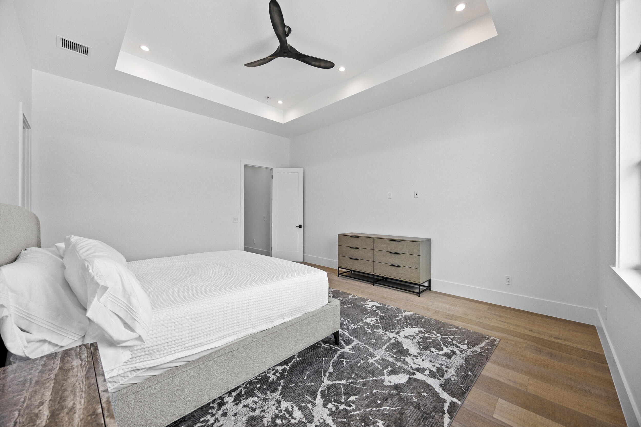 NORTH PALM BEACH VILLAGE OF 6 - Residential