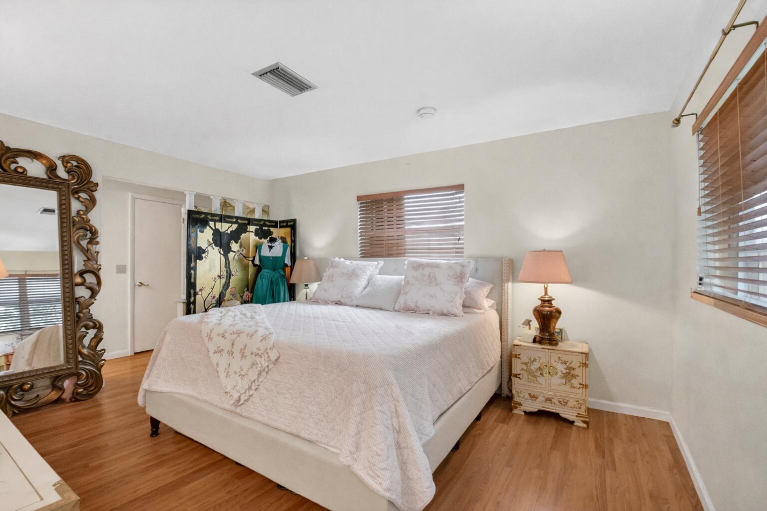 HYPOLUXO VILLAGE 1 - Residential