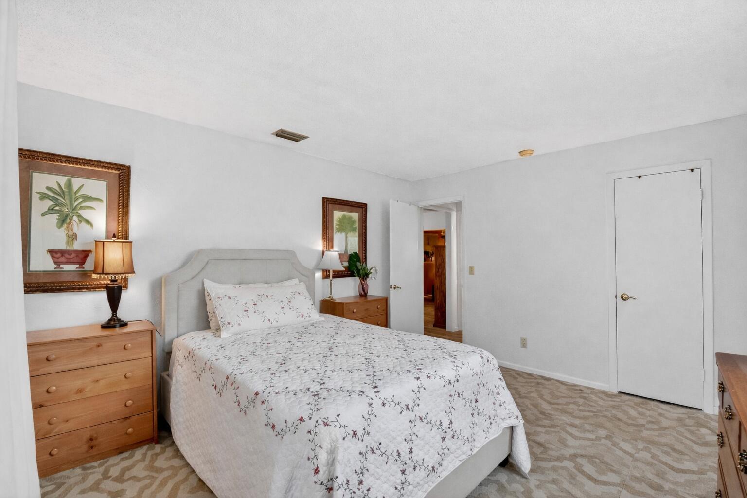 HYPOLUXO VILLAGE 1 - Residential