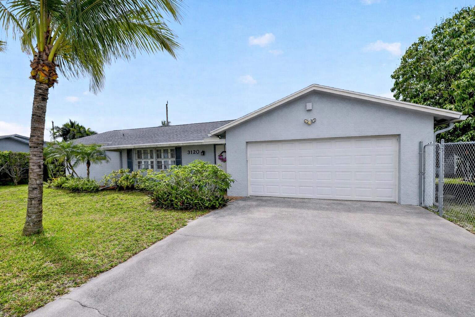 HYPOLUXO VILLAGE 1 - Residential