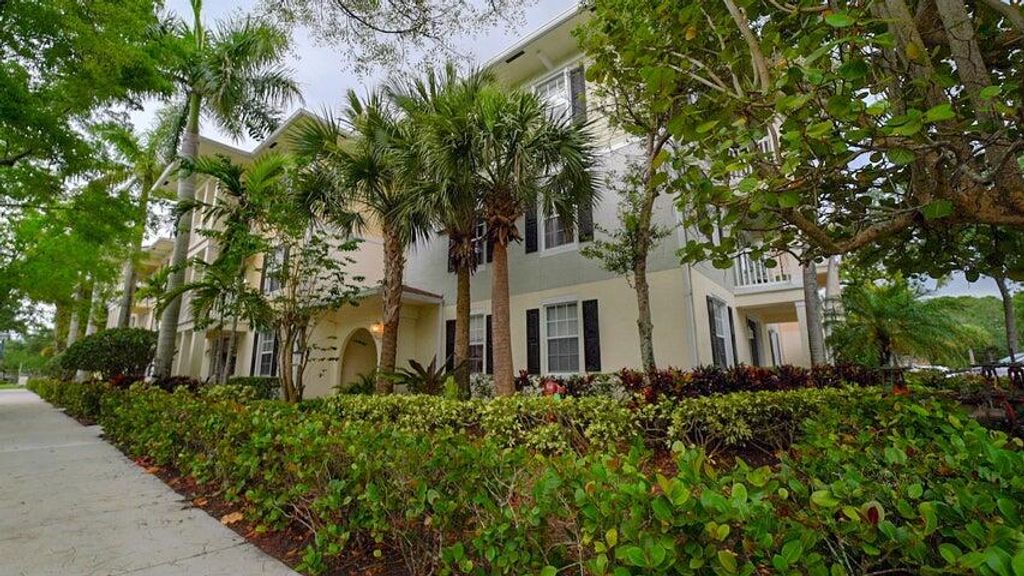 Photo of 224 Murcia Drive #209, Jupiter, FL 33458 (MLS # R10969604)