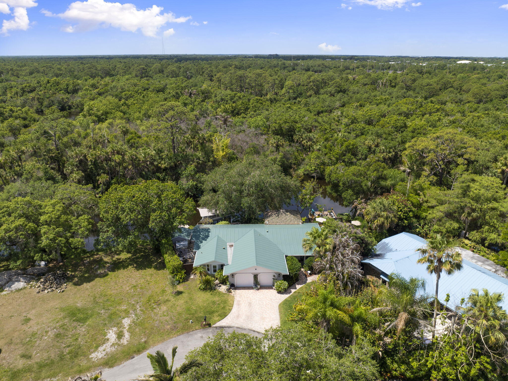 SOUTH RIVER COLONY - Residential