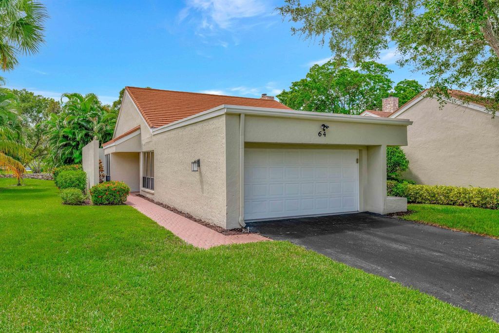 Photo of 64 Balfour Road, Palm Beach Gardens, FL 33418 (MLS # R11048816)