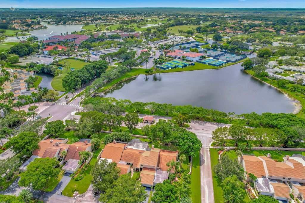 Photo of 64 Balfour Road, Palm Beach Gardens, FL 33418 (MLS # R11048816)