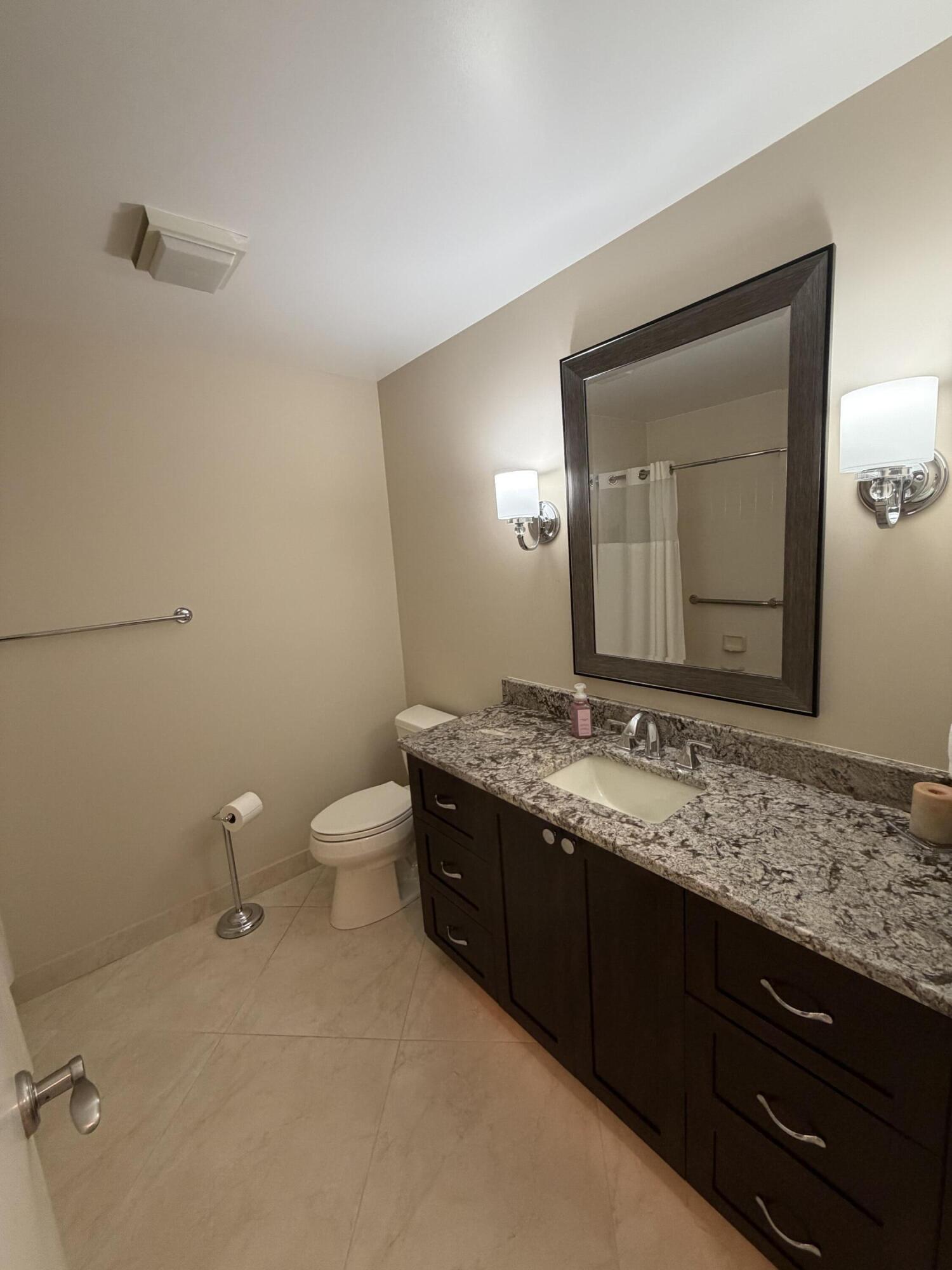 SARATOGA POINTE - Residential