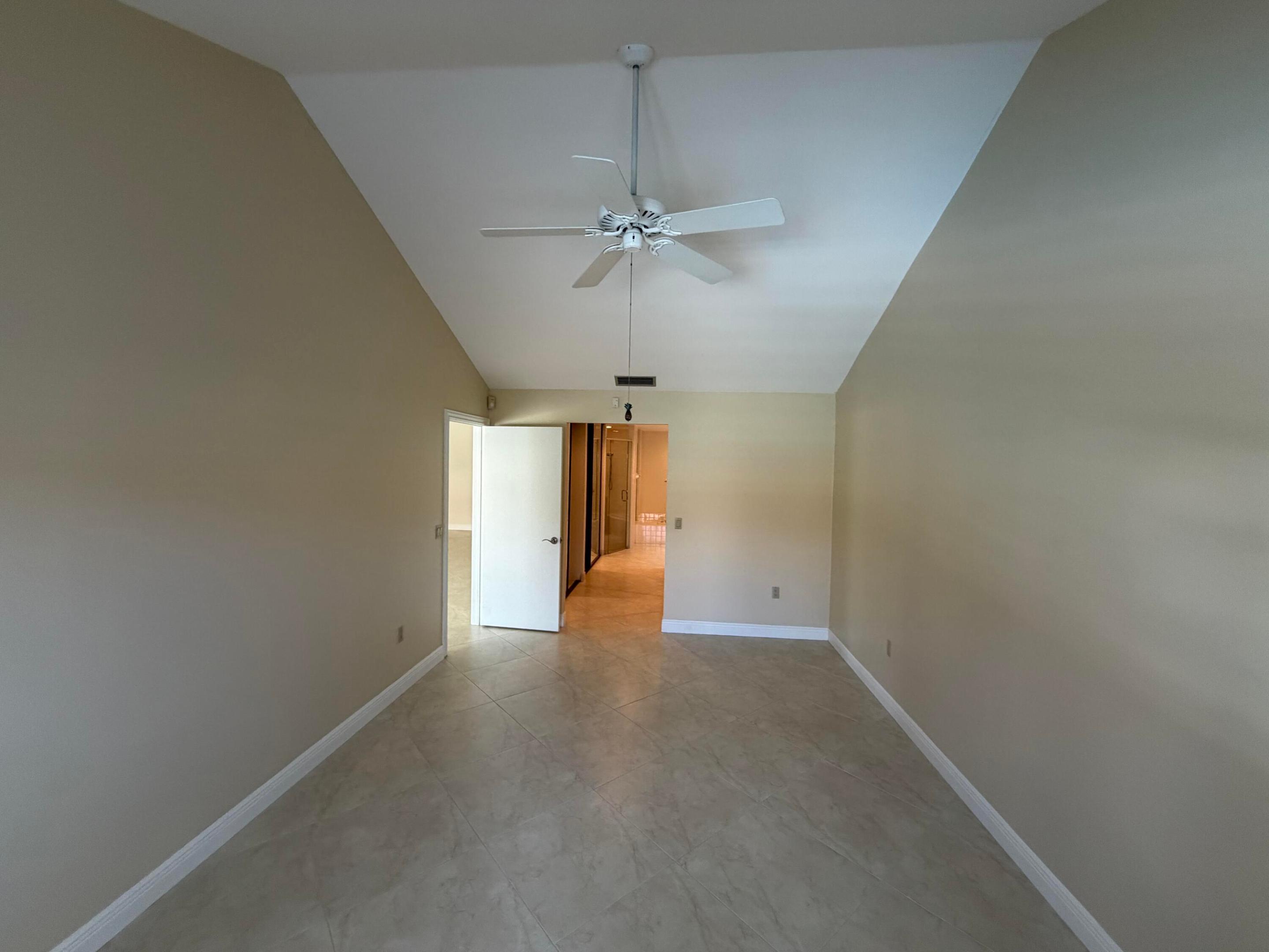 SARATOGA POINTE - Residential