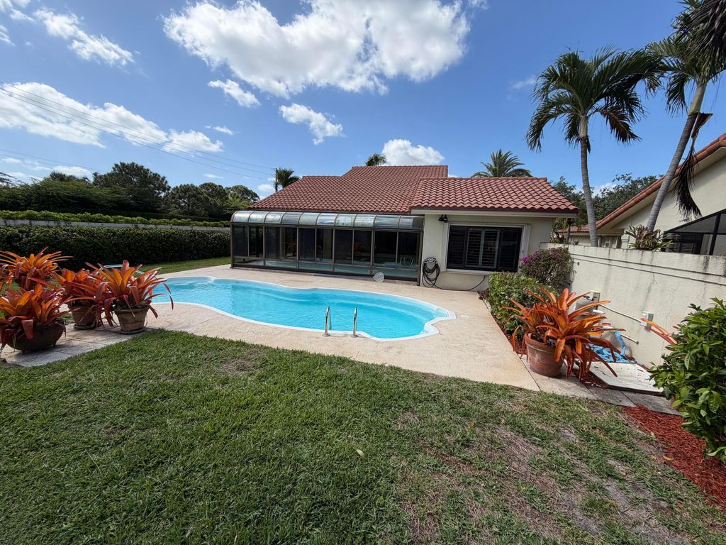 Photo of 2805 Farragut Lane, West Palm Beach, FL 33409 (MLS # B26018045)