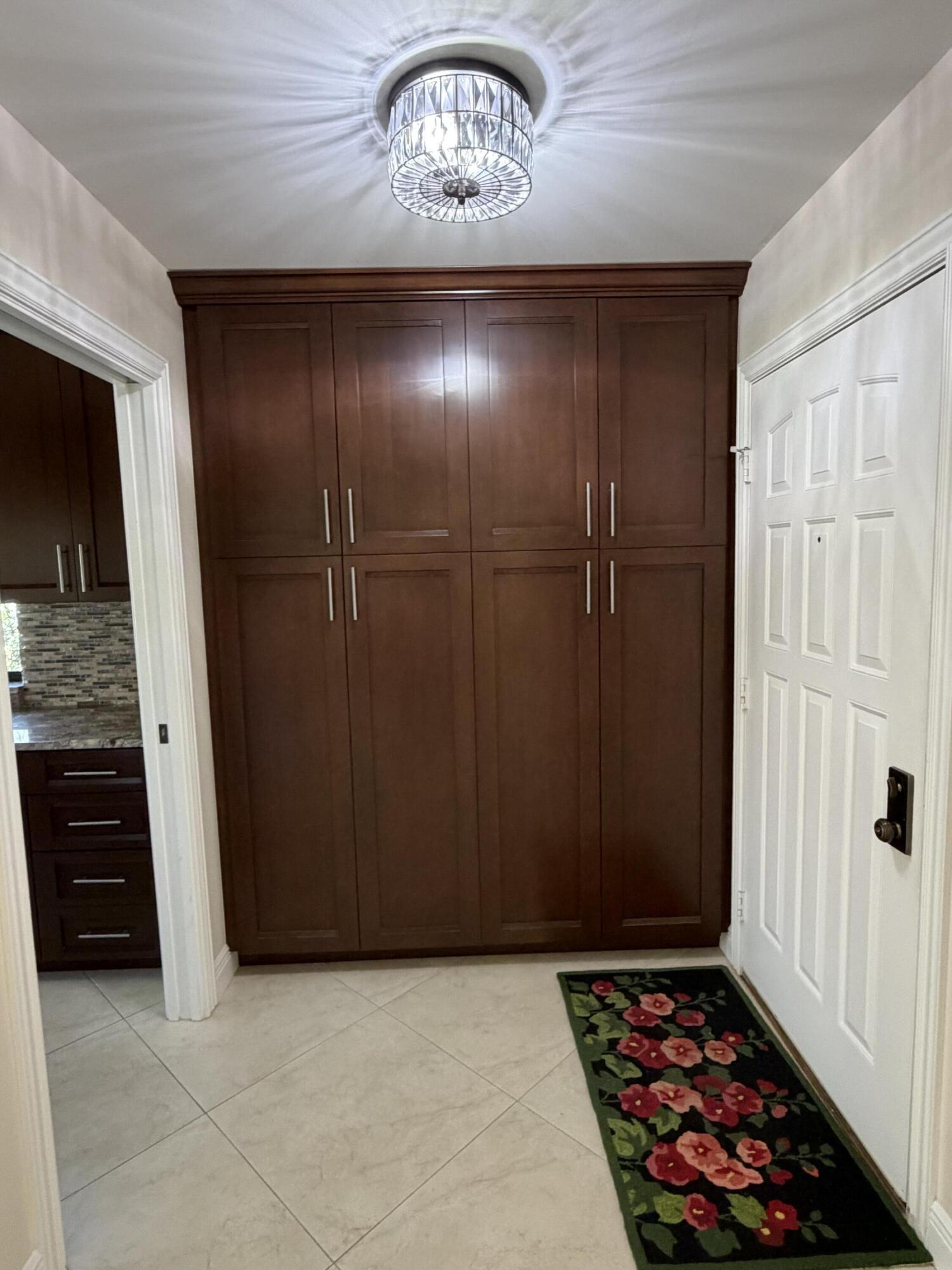 SARATOGA POINTE - Residential